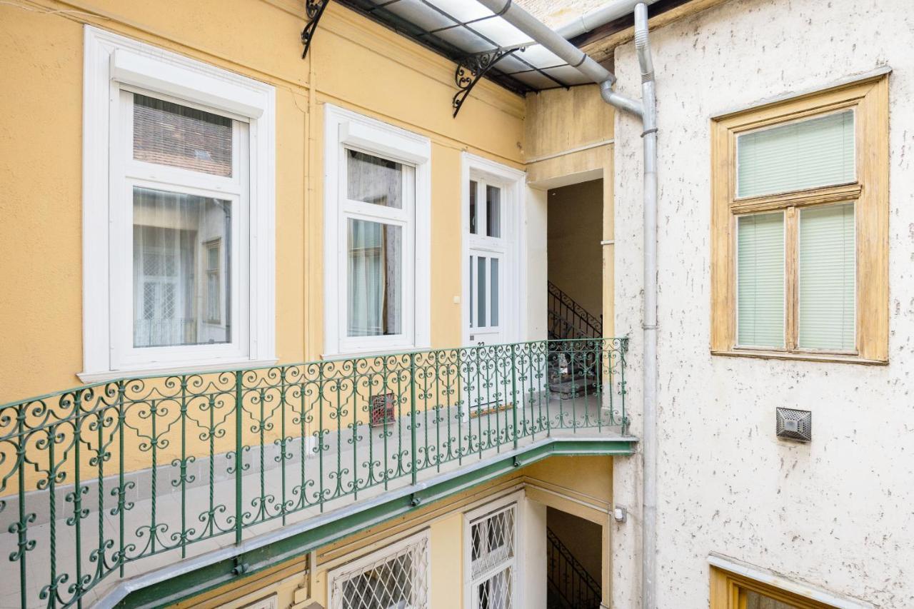 Live Like A Local At The Rustic Hockey Hut, Budapest